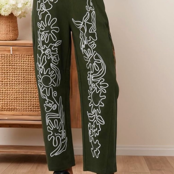 Embroidered barrel jeans - Picture 6 of 8